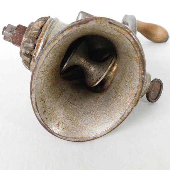 Universal Meat Kitchen Grinder 2 Cast Iron Wood Handle Hand Crank Vintage No Box - Picture 6 of 9